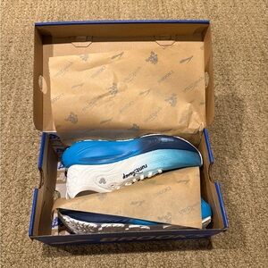 Brooks x runDisney Adrenaline GTS 25 NIB 8M - SOLD OUT!